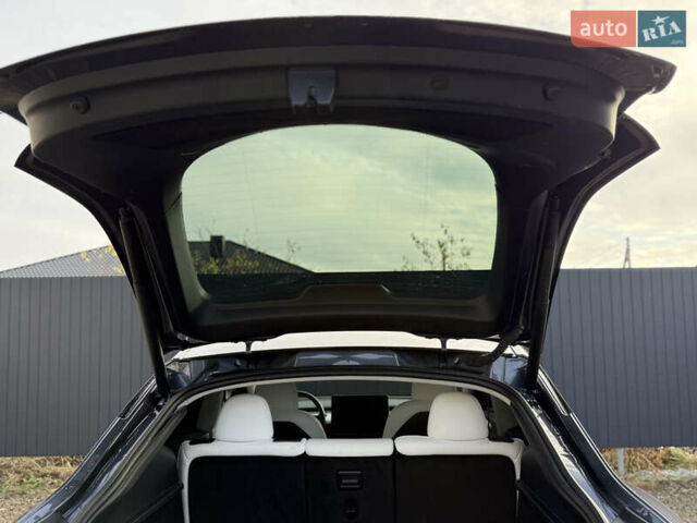 Сірий Тесла Model Y, об'ємом двигуна 0 л та пробігом 28 тис. км за 27900 $, фото 63 на Automoto.ua