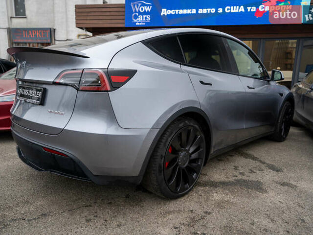 Серый Тесла Model Y, объемом двигателя 0 л и пробегом 61 тыс. км за 32500 $, фото 11 на Automoto.ua