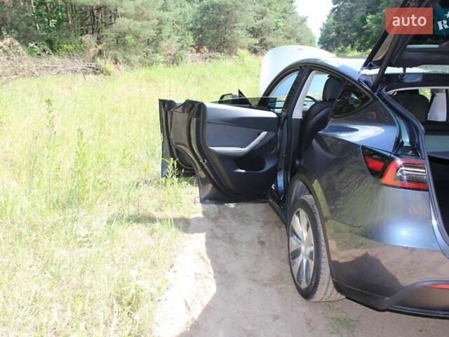 Серый Тесла Model Y, объемом двигателя 0 л и пробегом 3 тыс. км за 39000 $, фото 14 на Automoto.ua