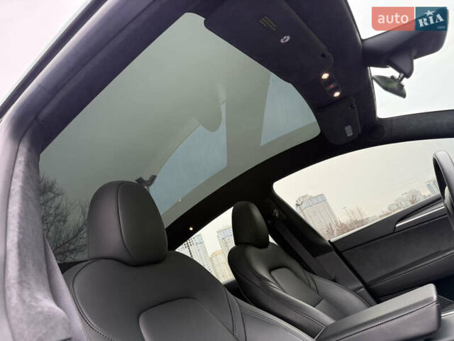 Сірий Тесла Model Y, об'ємом двигуна 0 л та пробігом 73 тис. км за 30000 $, фото 21 на Automoto.ua