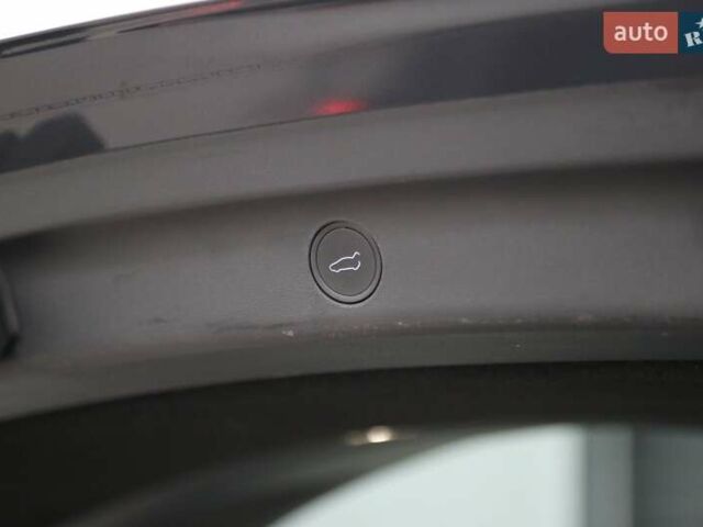 Серый Тесла Model Y, объемом двигателя 0 л и пробегом 50 тыс. км за 33900 $, фото 4 на Automoto.ua