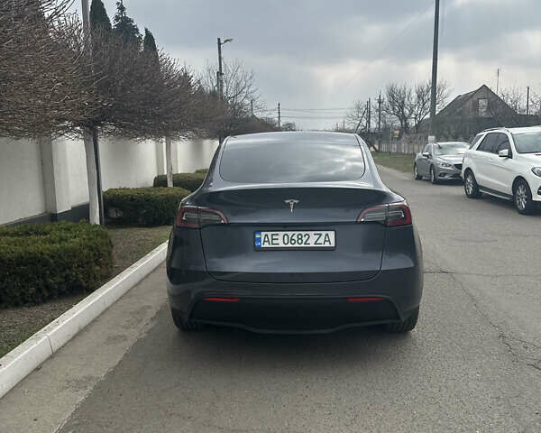 Серый Тесла Model Y, объемом двигателя 0 л и пробегом 11 тыс. км за 28400 $, фото 47 на Automoto.ua