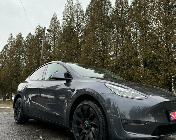 Серый Тесла Model Y, объемом двигателя 0 л и пробегом 28 тыс. км за 28200 $, фото 4 на Automoto.ua
