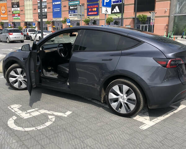 Сірий Тесла Model Y, об'ємом двигуна 0 л та пробігом 26 тис. км за 29000 $, фото 17 на Automoto.ua