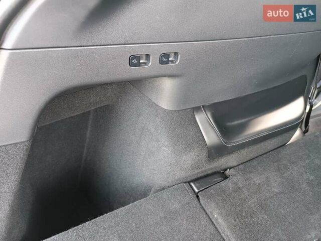 Серый Тесла Model Y, объемом двигателя 0 л и пробегом 43 тыс. км за 33333 $, фото 43 на Automoto.ua