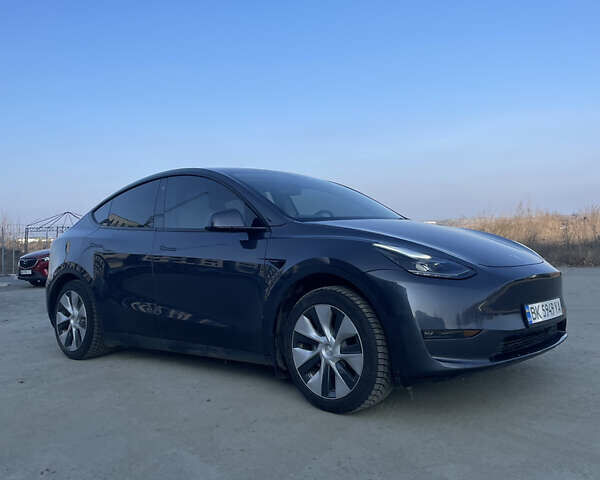 Сірий Тесла Model Y, об'ємом двигуна 0 л та пробігом 43 тис. км за 28500 $, фото 77 на Automoto.ua