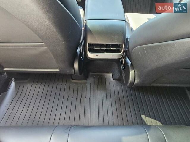 Сірий Тесла Model Y, об'ємом двигуна 0 л та пробігом 29 тис. км за 29900 $, фото 18 на Automoto.ua