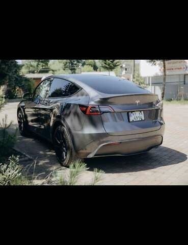 Серый Тесла Model Y, объемом двигателя 0 л и пробегом 24 тыс. км за 29300 $, фото 2 на Automoto.ua