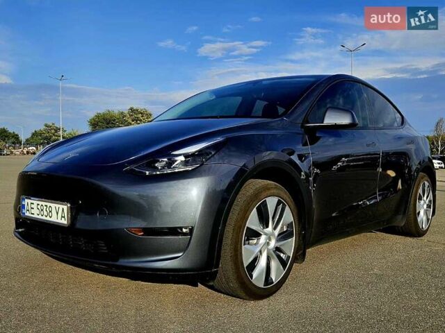 Серый Тесла Model Y, объемом двигателя 0 л и пробегом 34 тыс. км за 28300 $, фото 1 на Automoto.ua