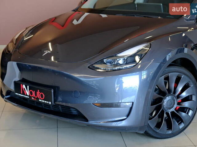 Серый Тесла Model Y, объемом двигателя 0 л и пробегом 42 тыс. км за 23900 $, фото 18 на Automoto.ua