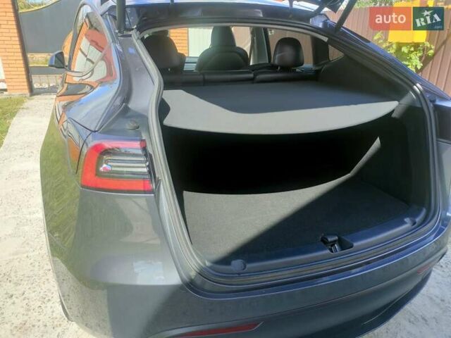 Серый Тесла Model Y, объемом двигателя 0 л и пробегом 30 тыс. км за 32350 $, фото 59 на Automoto.ua