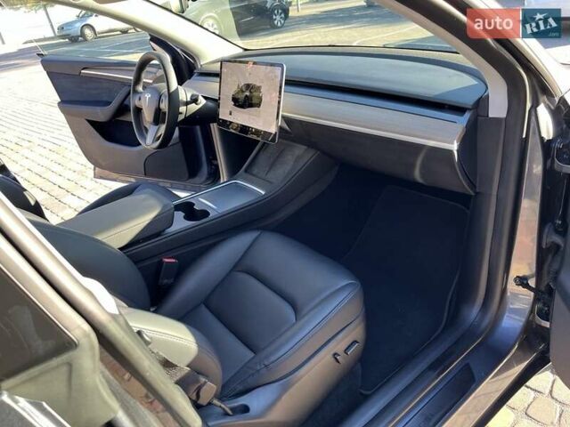 Серый Тесла Model Y, объемом двигателя 0 л и пробегом 40 тыс. км за 27700 $, фото 14 на Automoto.ua