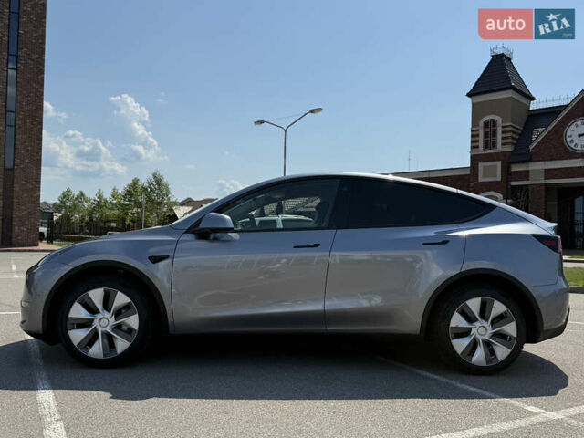 Серый Тесла Model Y, объемом двигателя 0 л и пробегом 14 тыс. км за 37500 $, фото 9 на Automoto.ua