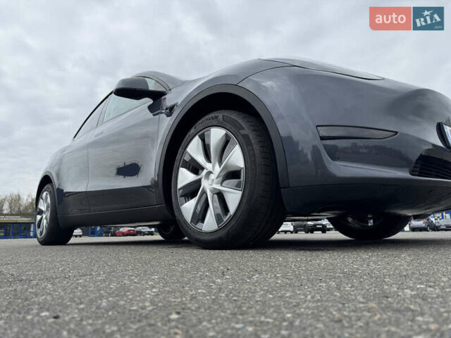Серый Тесла Model Y, объемом двигателя 0 л и пробегом 10 тыс. км за 27900 $, фото 25 на Automoto.ua