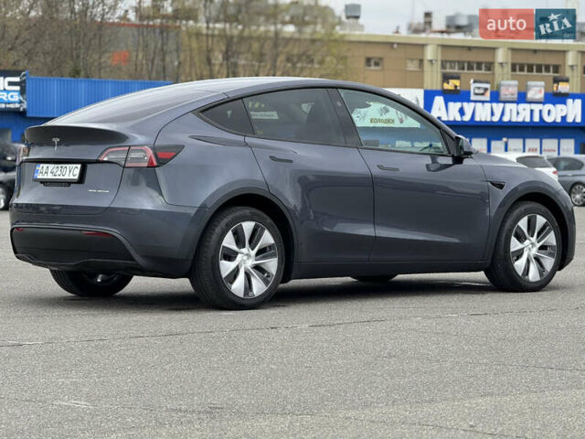 Серый Тесла Model Y, объемом двигателя 0 л и пробегом 10 тыс. км за 27900 $, фото 9 на Automoto.ua
