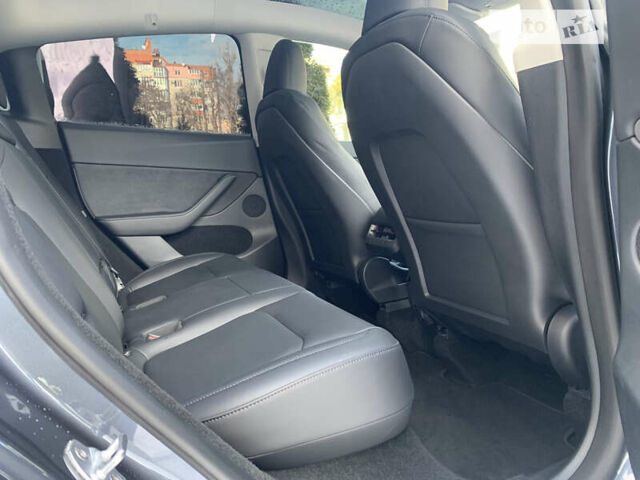 Серый Тесла Model Y, объемом двигателя 0 л и пробегом 24 тыс. км за 35000 $, фото 14 на Automoto.ua