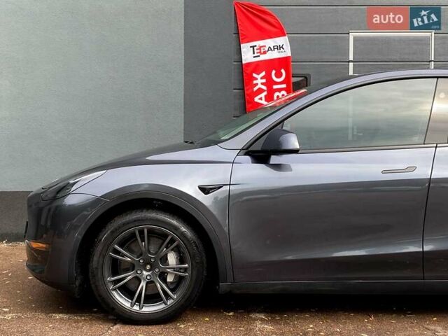 Сірий Тесла Model Y, об'ємом двигуна 0 л та пробігом 51 тис. км за 33999 $, фото 4 на Automoto.ua