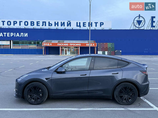 Серый Тесла Model Y, объемом двигателя 0 л и пробегом 44 тыс. км за 25000 $, фото 5 на Automoto.ua
