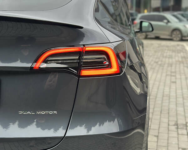 Сірий Тесла Model Y, об'ємом двигуна 0 л та пробігом 26 тис. км за 25999 $, фото 16 на Automoto.ua