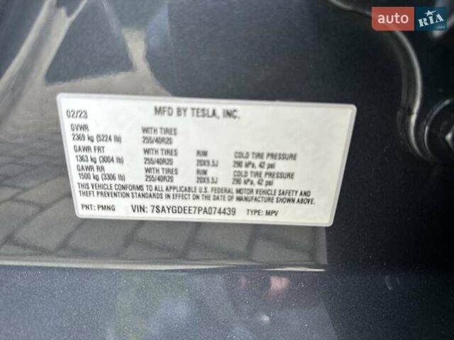 Серый Тесла Model Y, объемом двигателя 0 л и пробегом 55 тыс. км за 25100 $, фото 41 на Automoto.ua