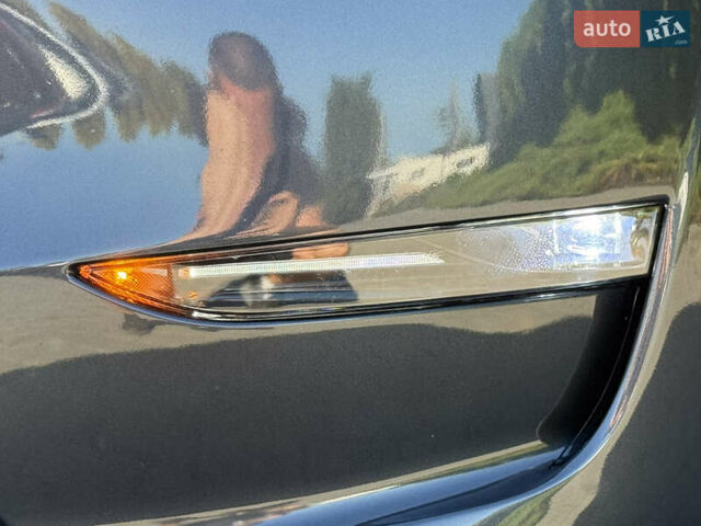 Серый Тесла Model Y, объемом двигателя 0 л и пробегом 46 тыс. км за 27200 $, фото 2 на Automoto.ua