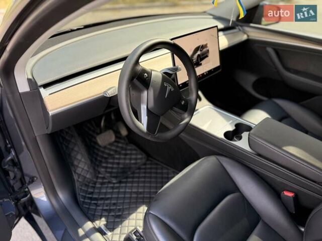 Серый Тесла Model Y, объемом двигателя 0 л и пробегом 71 тыс. км за 29000 $, фото 18 на Automoto.ua