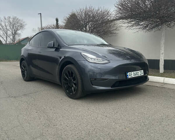 Серый Тесла Model Y, объемом двигателя 0 л и пробегом 11 тыс. км за 28400 $, фото 48 на Automoto.ua
