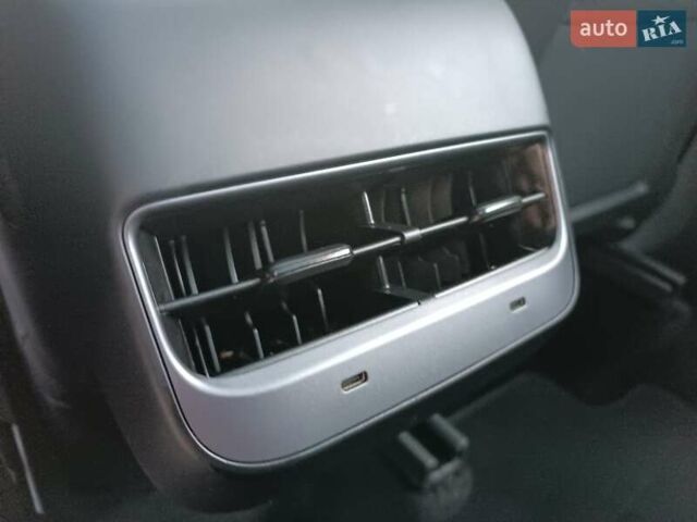 Серый Тесла Model Y, объемом двигателя 0 л и пробегом 43 тыс. км за 33333 $, фото 32 на Automoto.ua