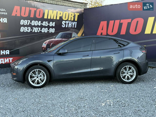 Сірий Тесла Model Y, об'ємом двигуна 0 л та пробігом 68 тис. км за 24499 $, фото 2 на Automoto.ua