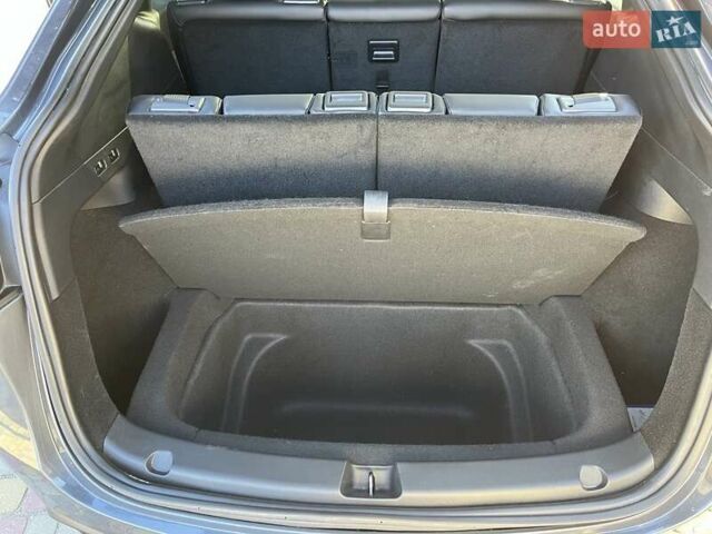 Серый Тесла Model Y, объемом двигателя 0 л и пробегом 40 тыс. км за 27700 $, фото 16 на Automoto.ua