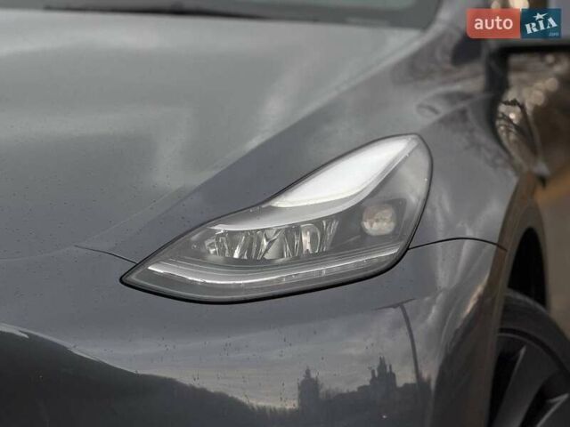 Сірий Тесла Model Y, об'ємом двигуна 0 л та пробігом 70 тис. км за 31500 $, фото 5 на Automoto.ua