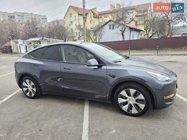 Серый Тесла Model Y, объемом двигателя 0 л и пробегом 23 тыс. км за 27000 $, фото 4 на Automoto.ua