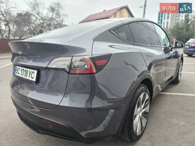 Серый Тесла Model Y, объемом двигателя 0 л и пробегом 23 тыс. км за 27000 $, фото 15 на Automoto.ua