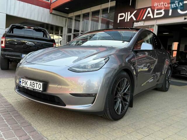 Серый Тесла Model Y, объемом двигателя 0 л и пробегом 20 тыс. км за 42900 $, фото 1 на Automoto.ua