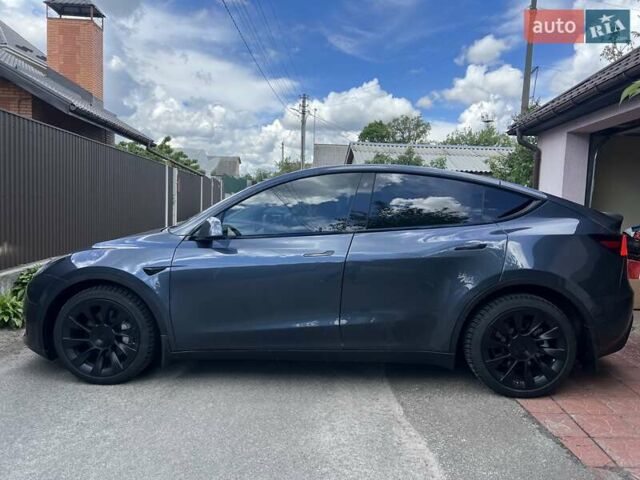 Серый Тесла Model Y, объемом двигателя 0 л и пробегом 34 тыс. км за 35000 $, фото 1 на Automoto.ua