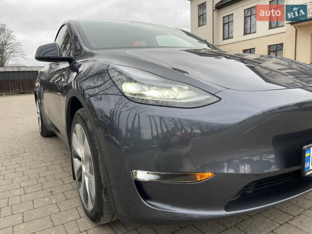 Серый Тесла Model Y, объемом двигателя 0 л и пробегом 35 тыс. км за 29200 $, фото 12 на Automoto.ua