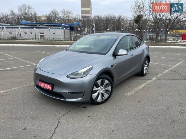Серый Тесла Model Y, объемом двигателя 0 л и пробегом 25 тыс. км за 37500 $, фото 1 на Automoto.ua