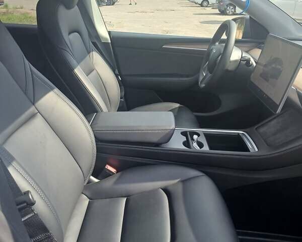 Сірий Тесла Model Y, об'ємом двигуна 0 л та пробігом 49 тис. км за 27450 $, фото 4 на Automoto.ua