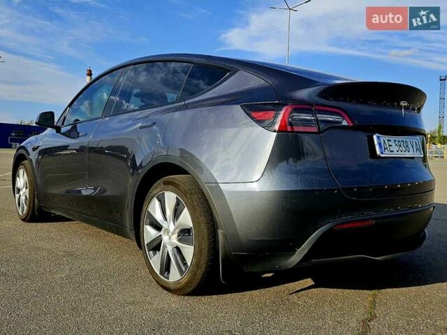 Серый Тесла Model Y, объемом двигателя 0 л и пробегом 34 тыс. км за 28300 $, фото 5 на Automoto.ua