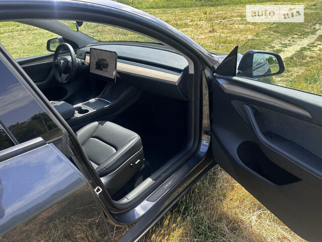 Серый Тесла Model Y, объемом двигателя 0 л и пробегом 31 тыс. км за 26500 $, фото 15 на Automoto.ua