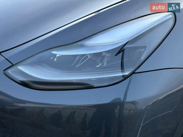 Серый Тесла Model Y, объемом двигателя 0 л и пробегом 10 тыс. км за 24800 $, фото 16 на Automoto.ua