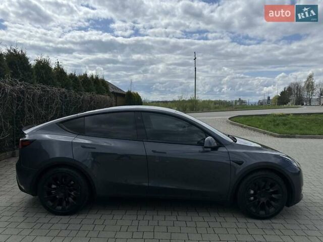 Серый Тесла Model Y, объемом двигателя 0 л и пробегом 9 тыс. км за 28950 $, фото 8 на Automoto.ua