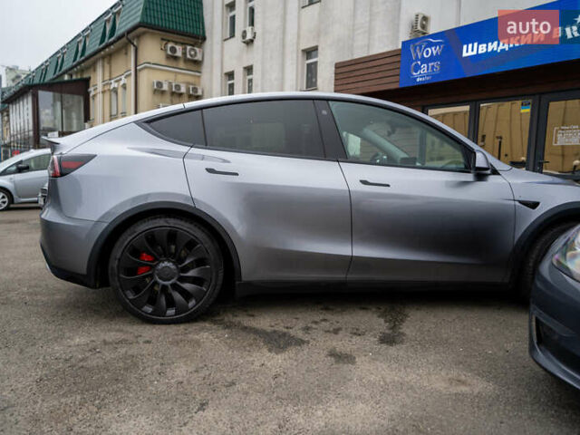 Серый Тесла Model Y, объемом двигателя 0 л и пробегом 61 тыс. км за 32500 $, фото 12 на Automoto.ua