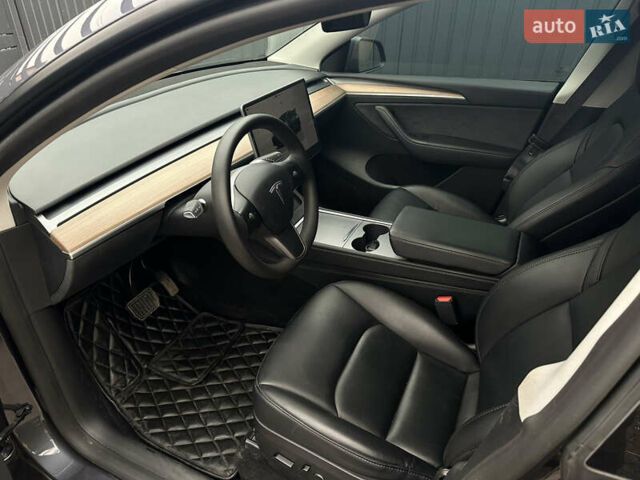 Сірий Тесла Model Y, об'ємом двигуна 0 л та пробігом 32 тис. км за 31000 $, фото 12 на Automoto.ua