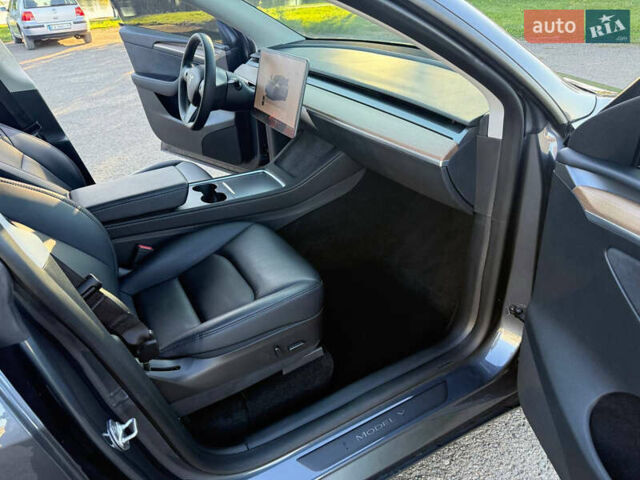 Серый Тесла Model Y, объемом двигателя 0 л и пробегом 10 тыс. км за 29000 $, фото 18 на Automoto.ua