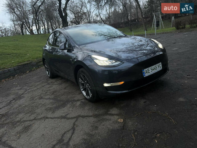 Сірий Тесла Model Y, об'ємом двигуна 0 л та пробігом 15 тис. км за 33000 $, фото 1 на Automoto.ua