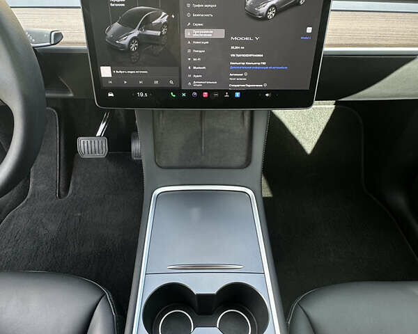 Тесла Model Y 2023 у Чернівцях на Automoto.ua Сірий Тесла Model Y, об'ємом двигуна 0 л та пробігом 20 тис. км за 23500 $, фото 21 на Automoto.ua