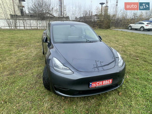 Серый Тесла Model Y, объемом двигателя 0 л и пробегом 41 тыс. км за 27300 $, фото 8 на Automoto.ua