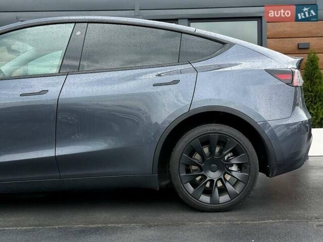 Серый Тесла Model Y, объемом двигателя 0 л и пробегом 38 тыс. км за 27898 $, фото 7 на Automoto.ua