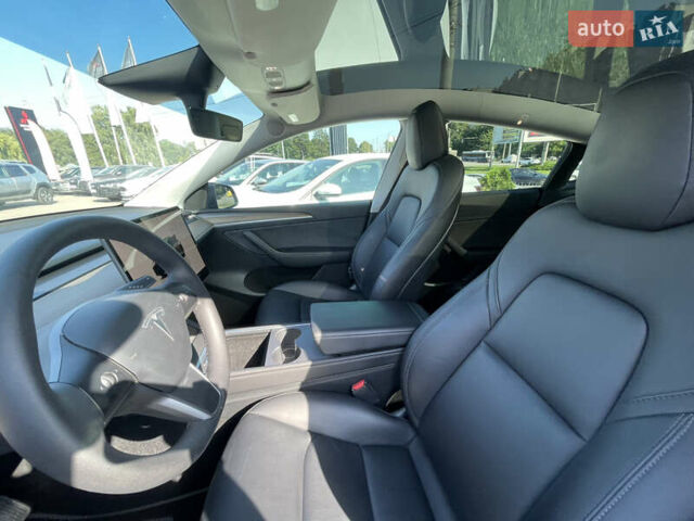 Серый Тесла Model Y, объемом двигателя 0 л и пробегом 60 тыс. км за 28000 $, фото 12 на Automoto.ua